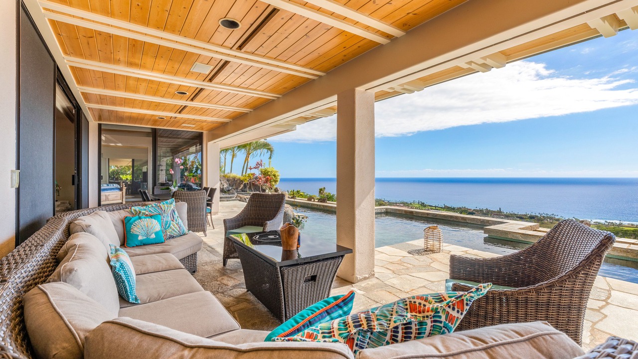 Photo of Patio Balcony in Kahaluu-Keauhou
