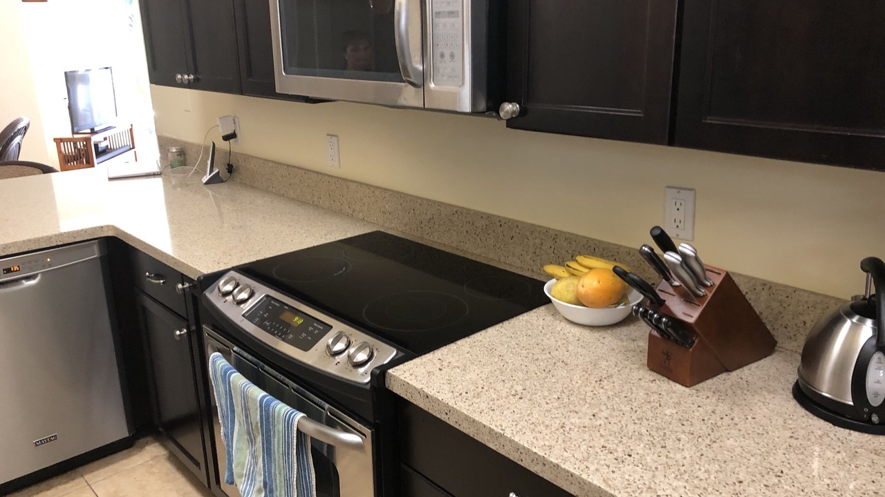 Photo of Kitchen in Waikoloa