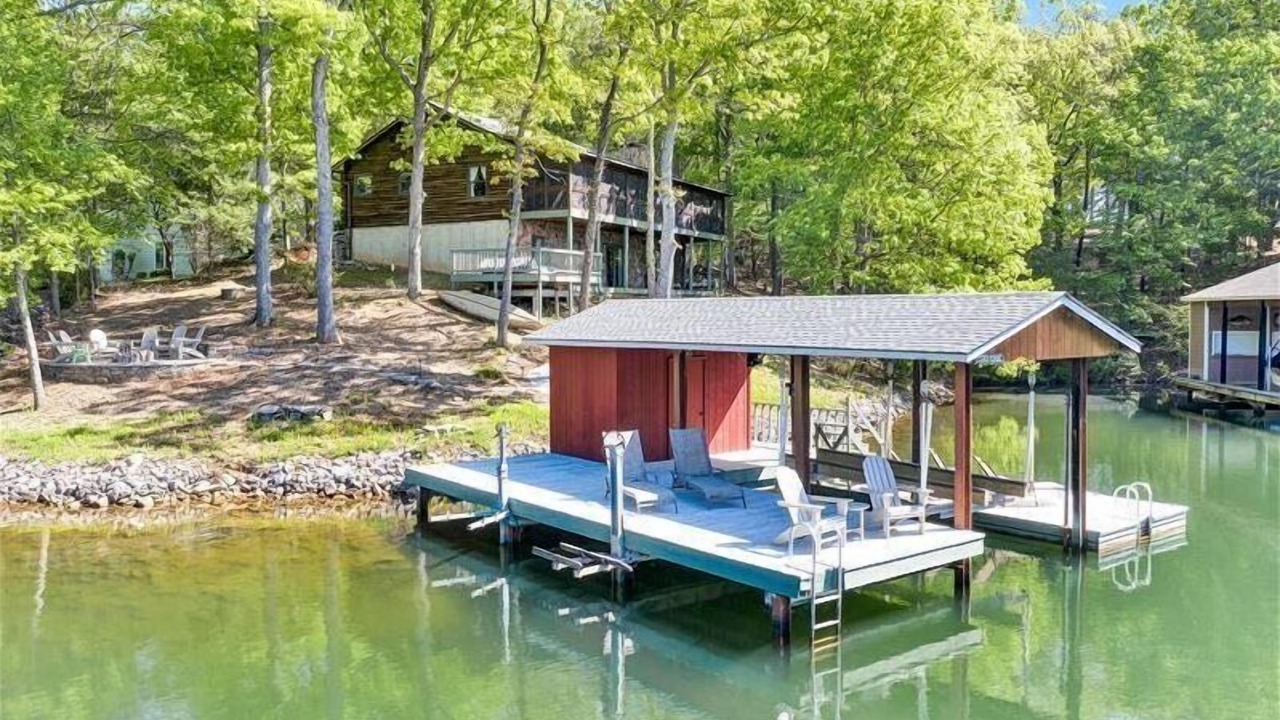 Photo of Outdoor in Huddleston