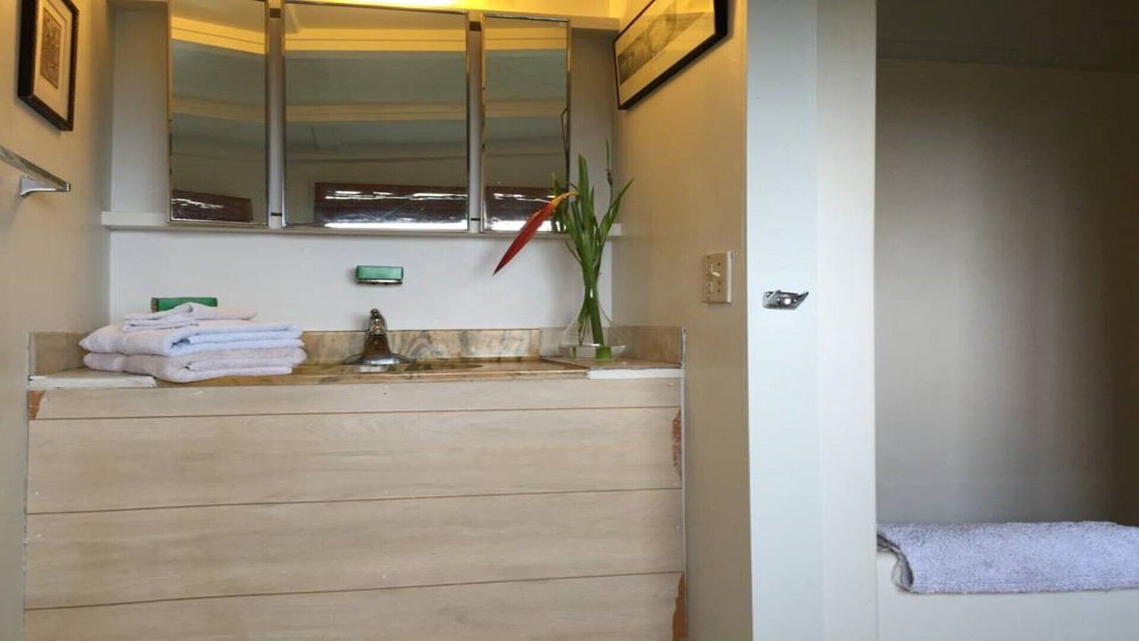 Photo of Bathroom in Honaunau-Napoopoo