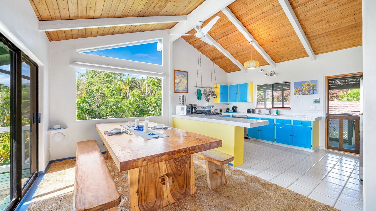 Photo of Kitchen in Haiku