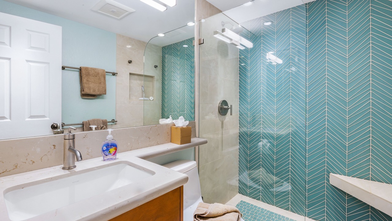 Photo of Bathroom in Kahana