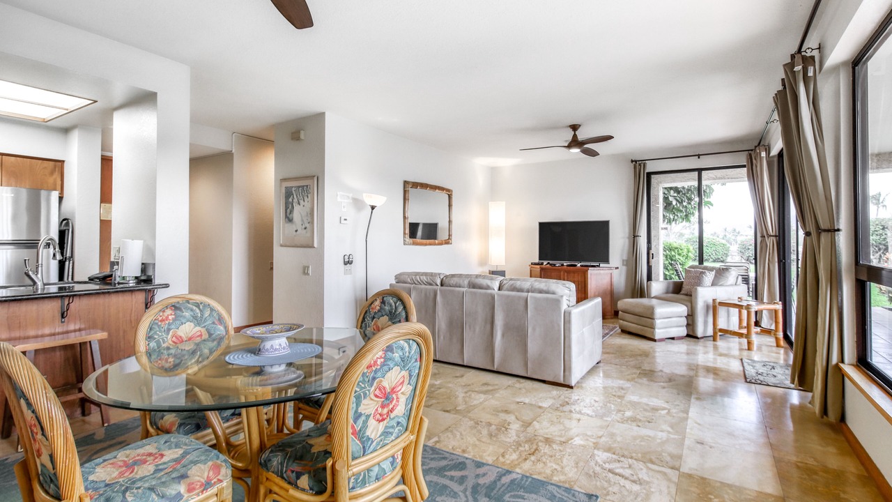 Photo of Livingroom in Waikoloa