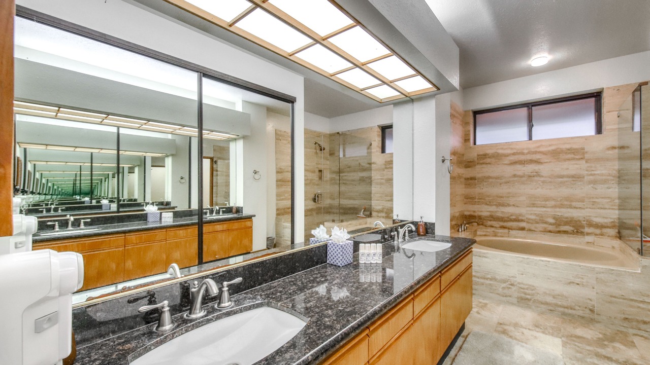 Photo of Bathroom in Waikoloa