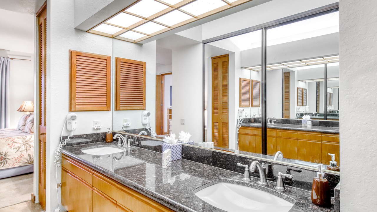 Photo of Bathroom in Waikoloa