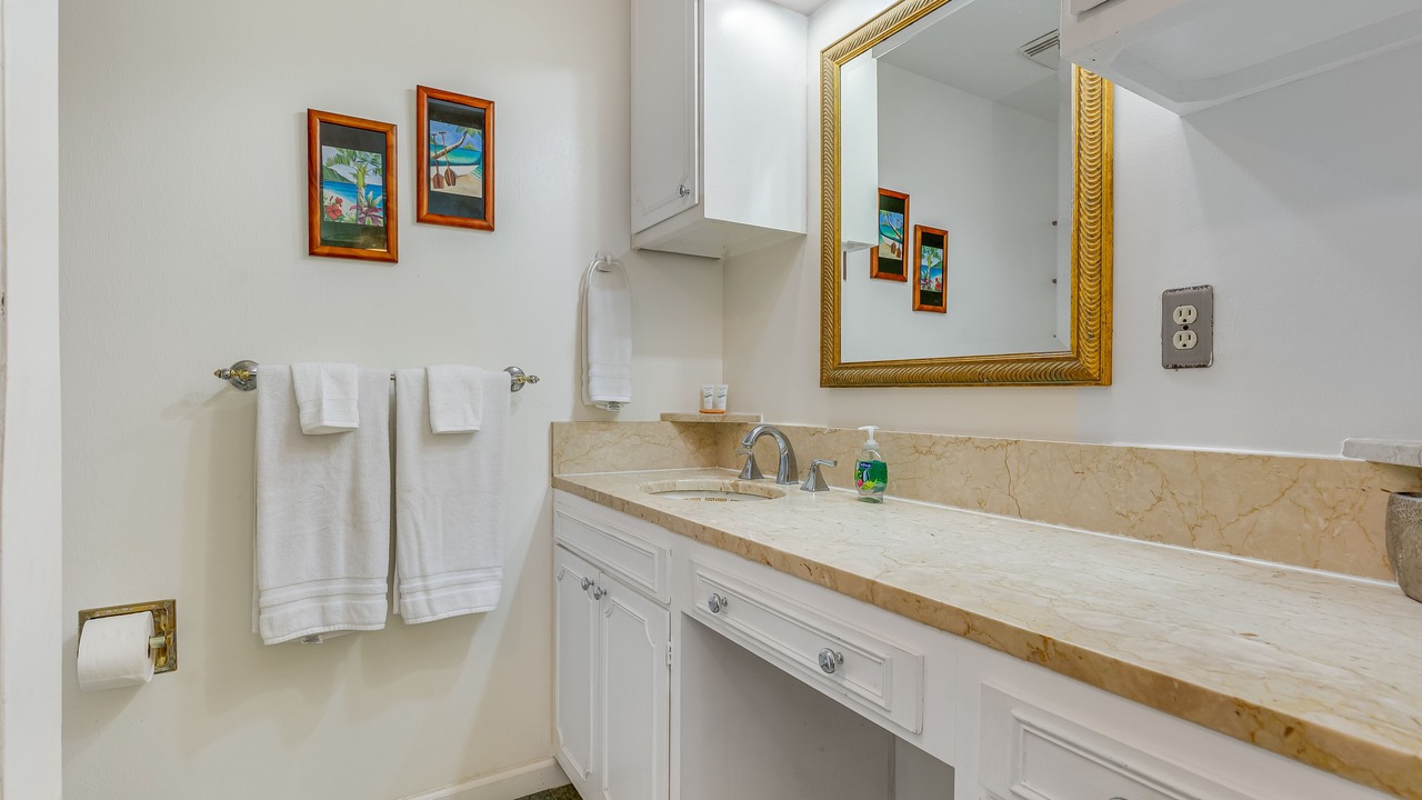 Photo of Bathroom in Kahuku
