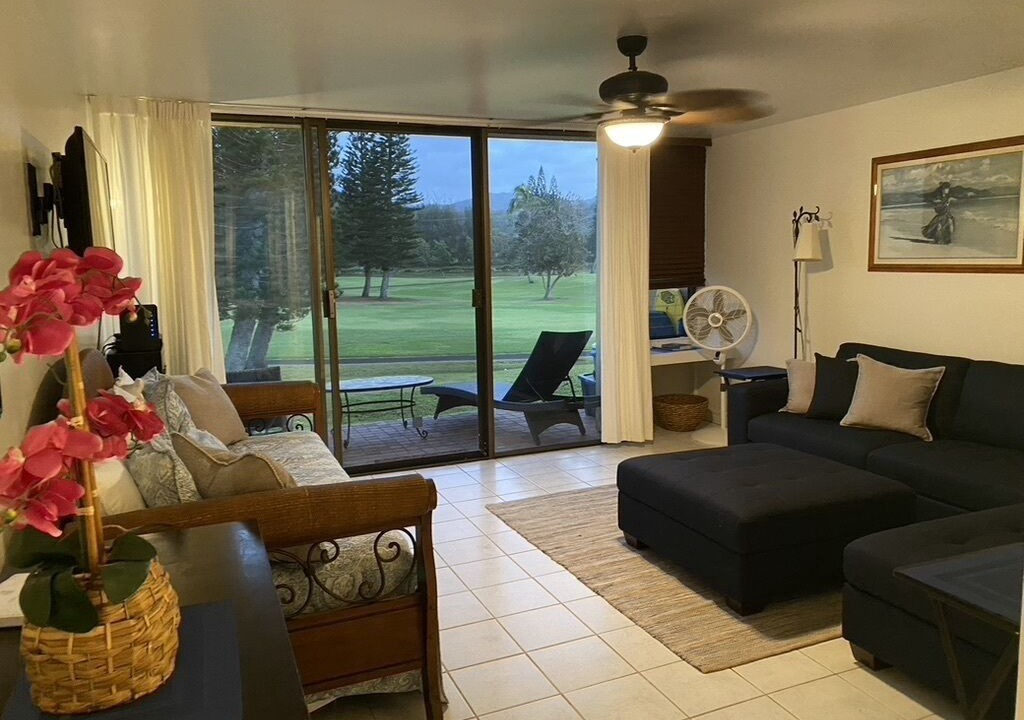 Photo of Livingroom in Kahuku