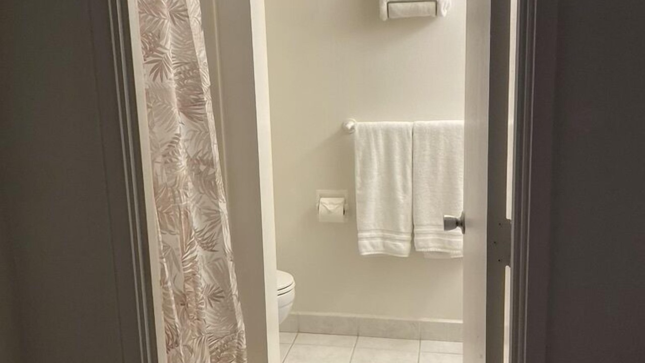 Photo of Bathroom in Kahuku