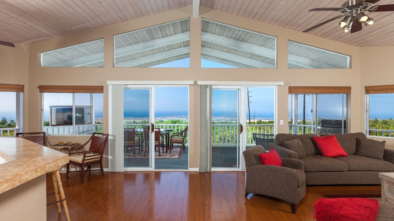 Photo of Bedroom in Kona Palisades