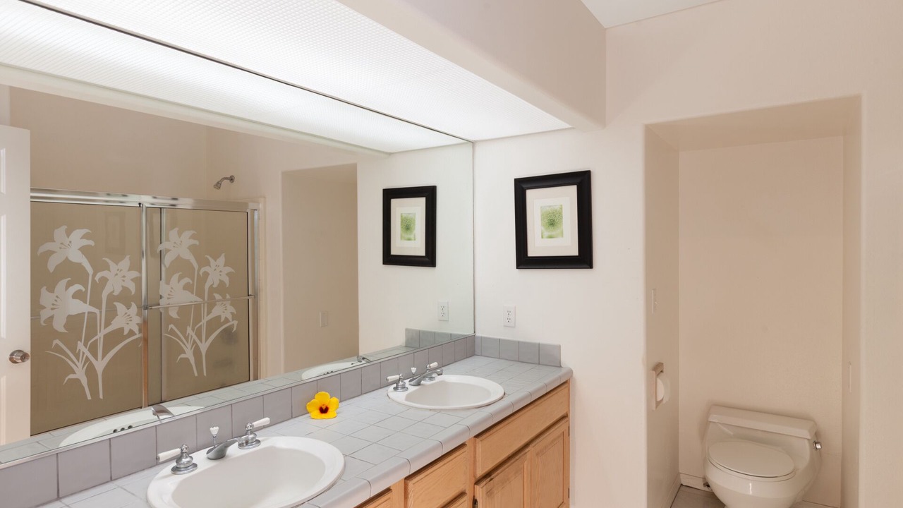 Photo of Bathroom in Kona Palisades