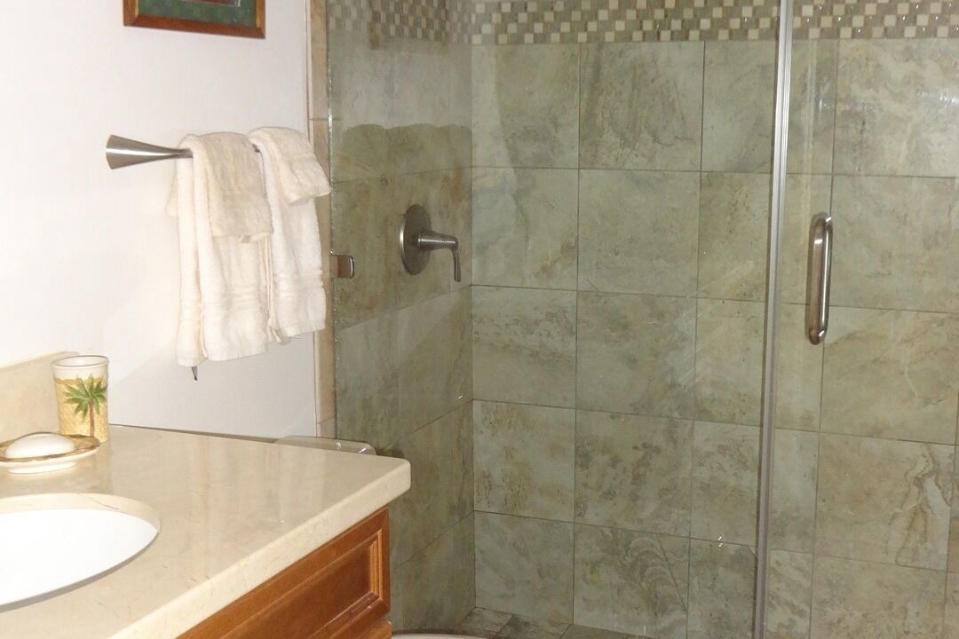 Photo of Bathroom in Poipu