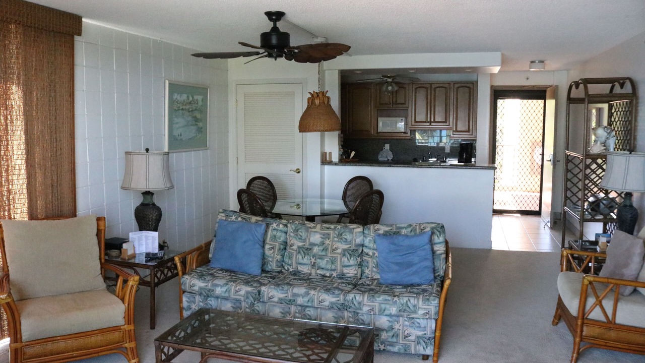 Photo of Livingroom in Kahana