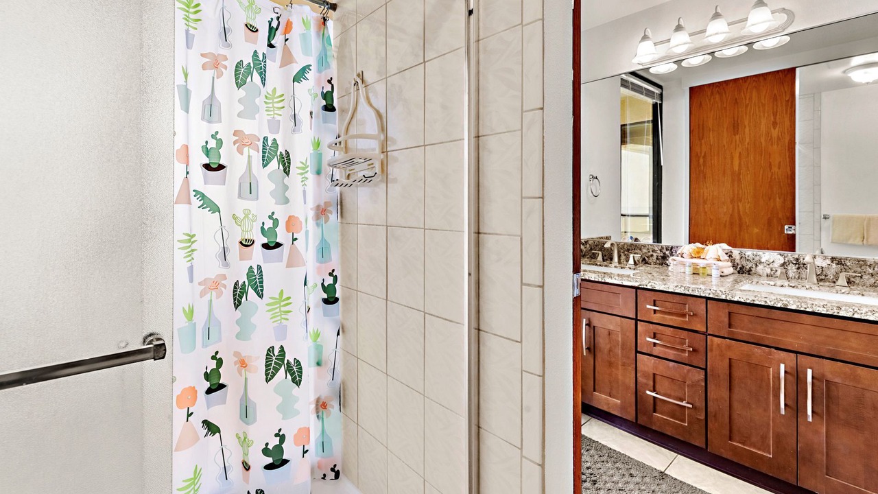 Photo of Bathroom in Kahana