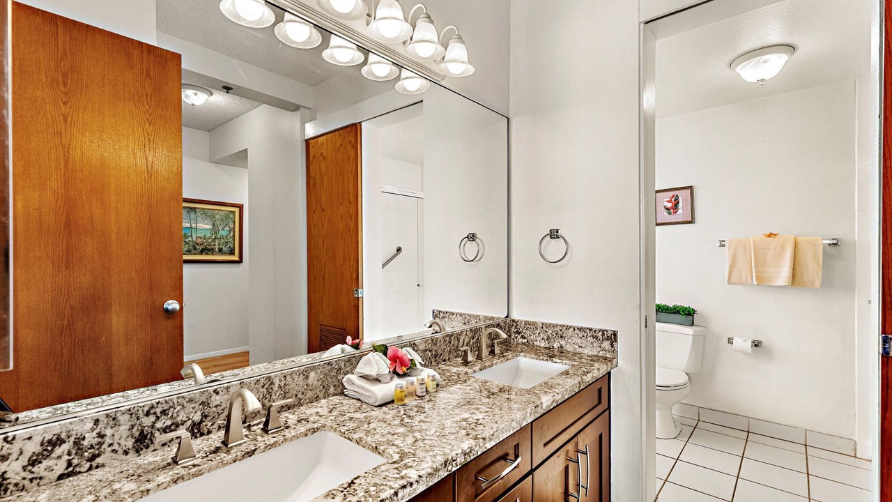 Photo of Bathroom in Kahana