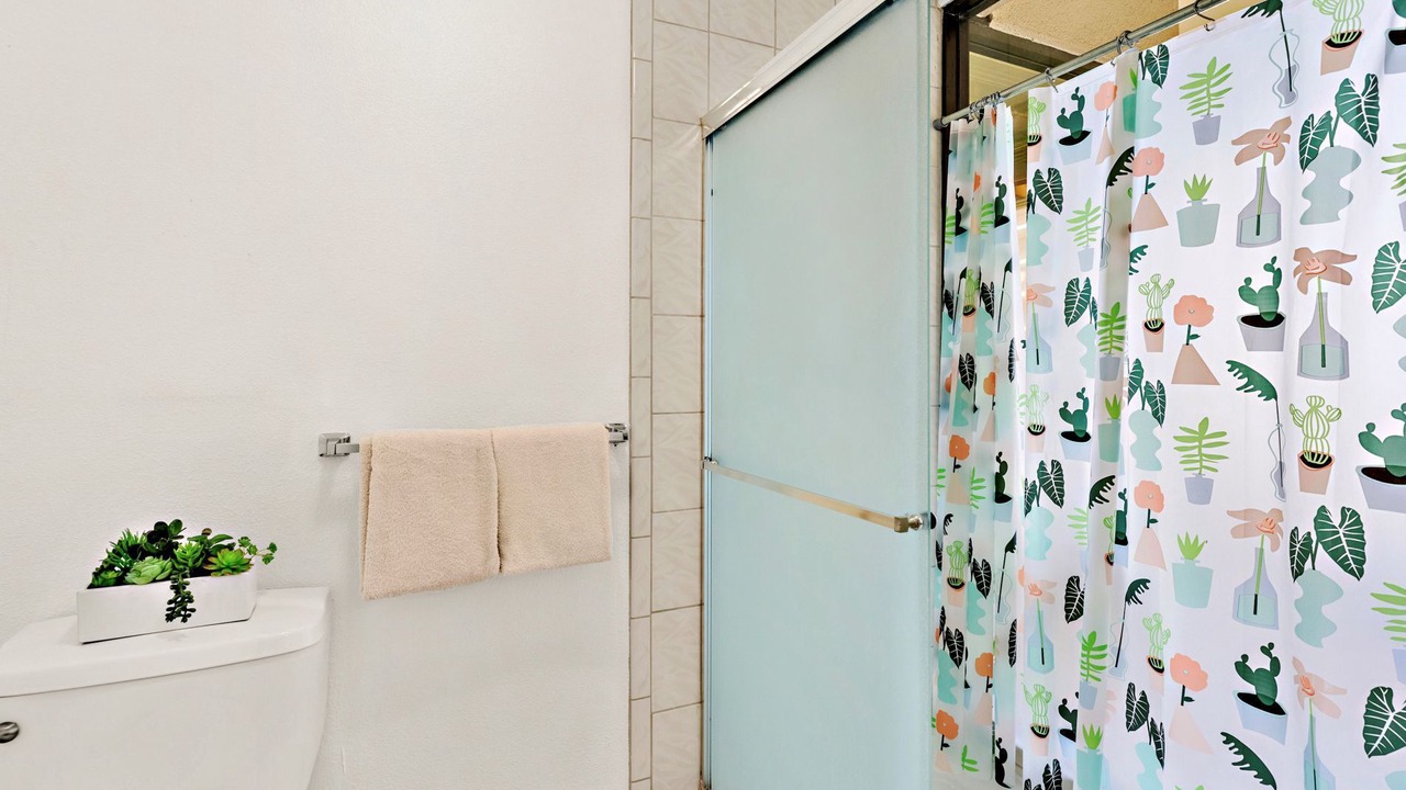 Photo of Bathroom in Kahana