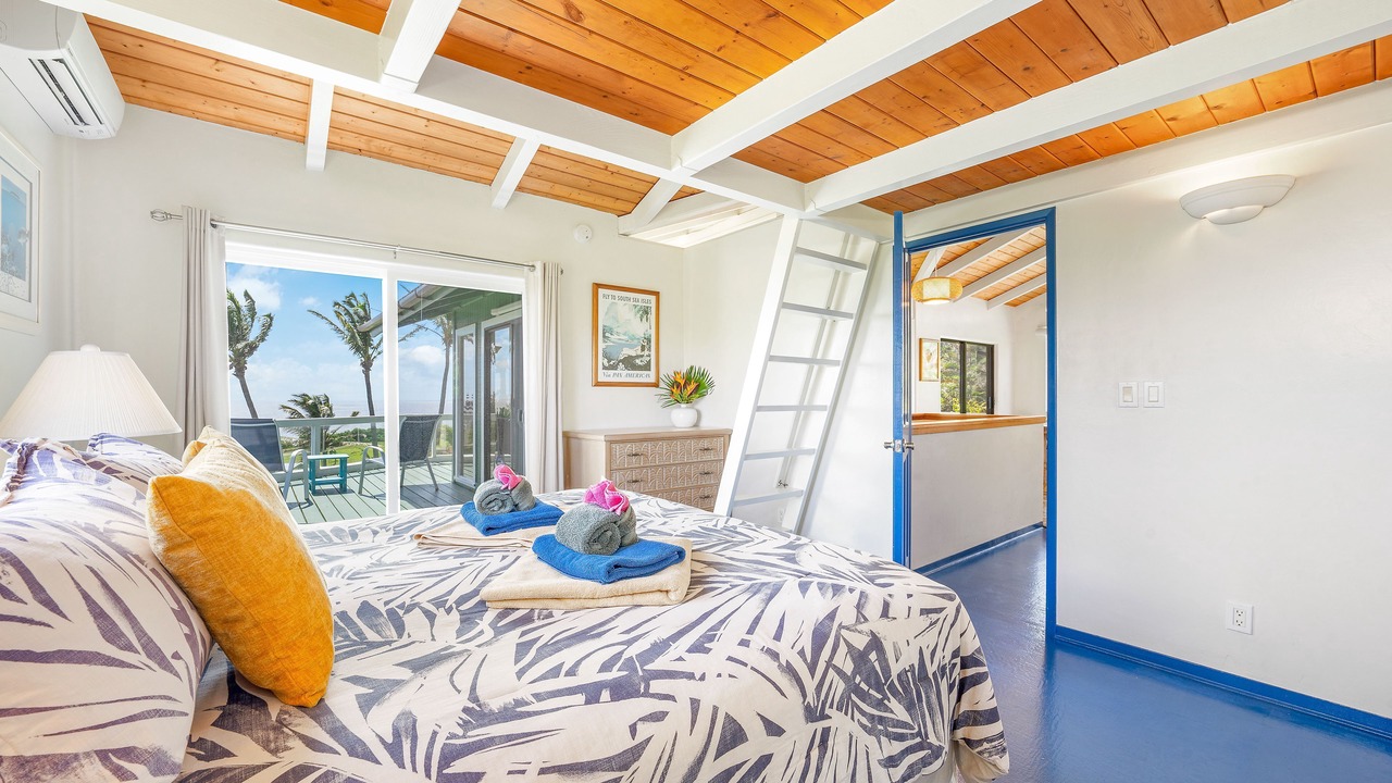 Photo of Bedroom in Haiku