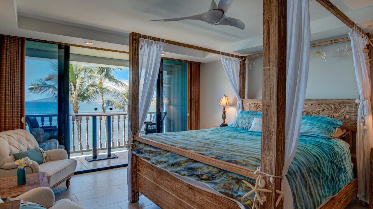 Photo of Bedroom in Historic Lahaina Front Street