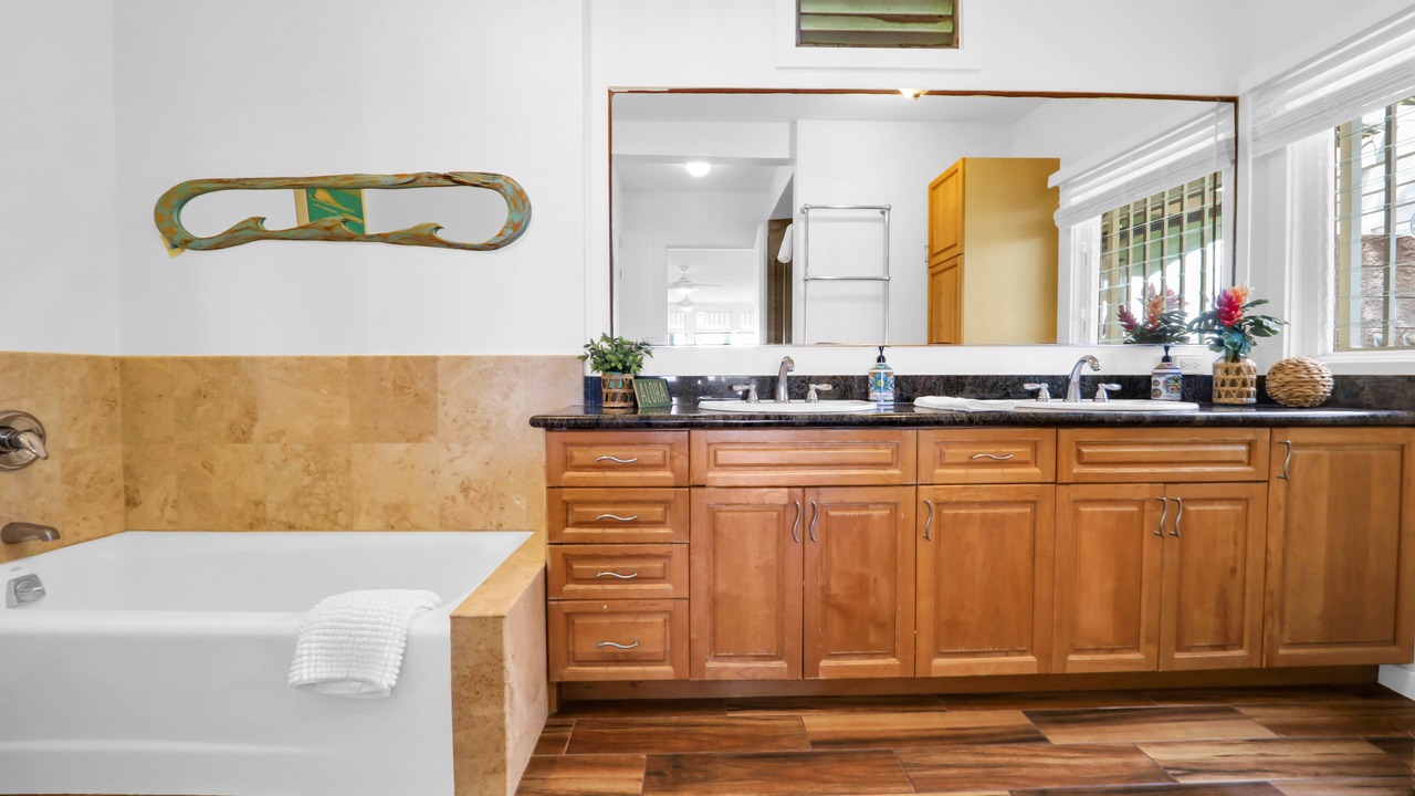 Photo of Bathroom in Waimanalo Beach