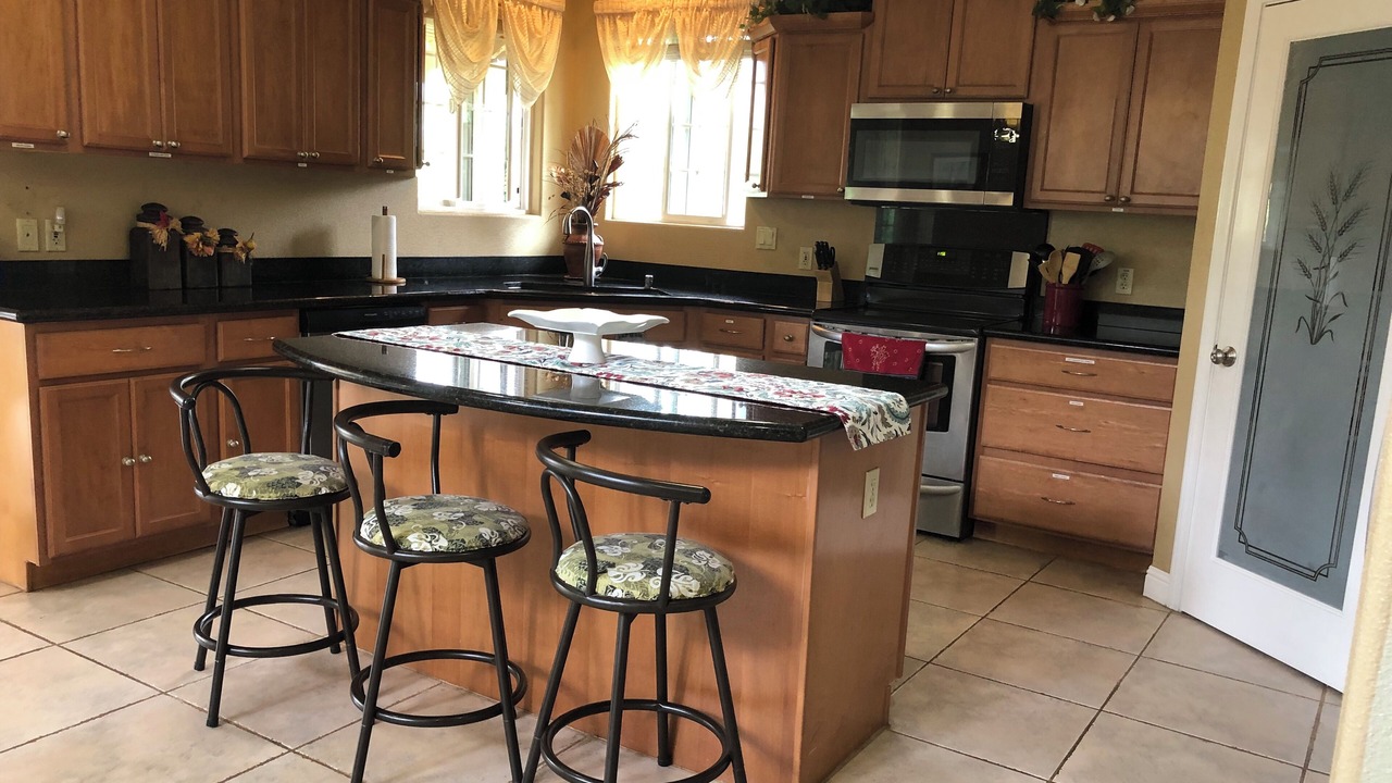 Photo of Kitchen in Ainaloa