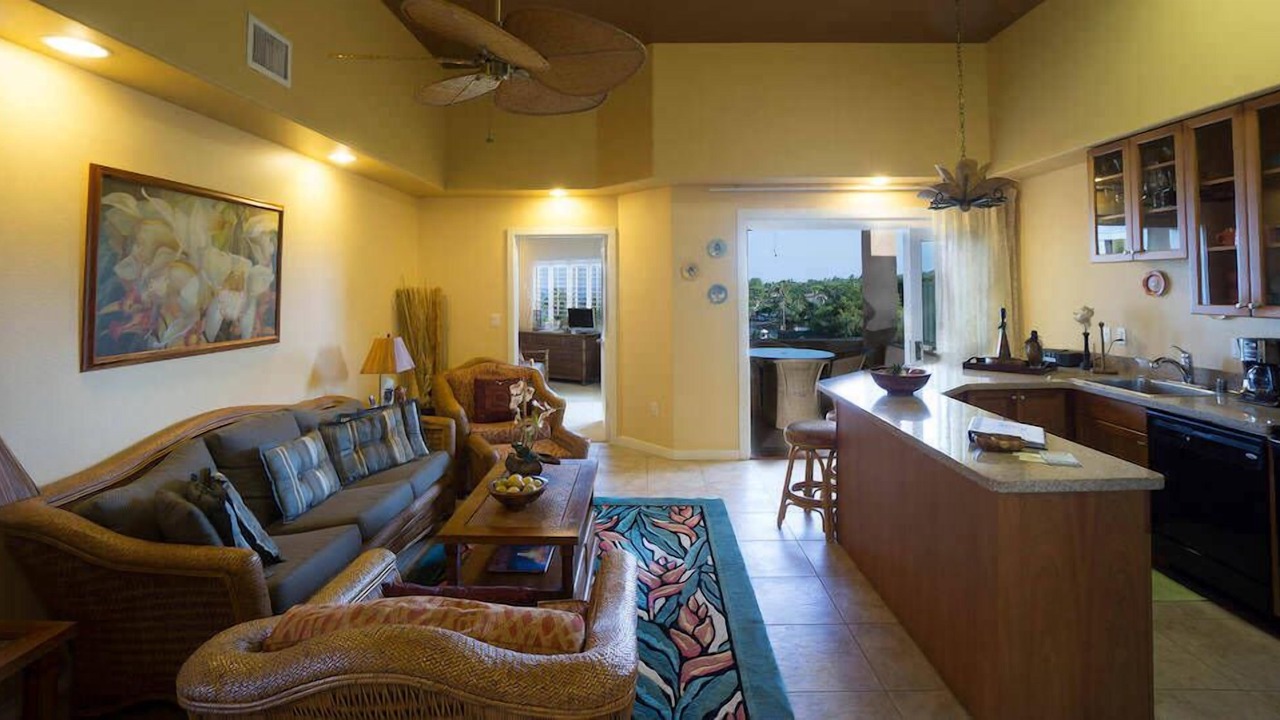 Photo of Livingroom in Kahaluu Bay