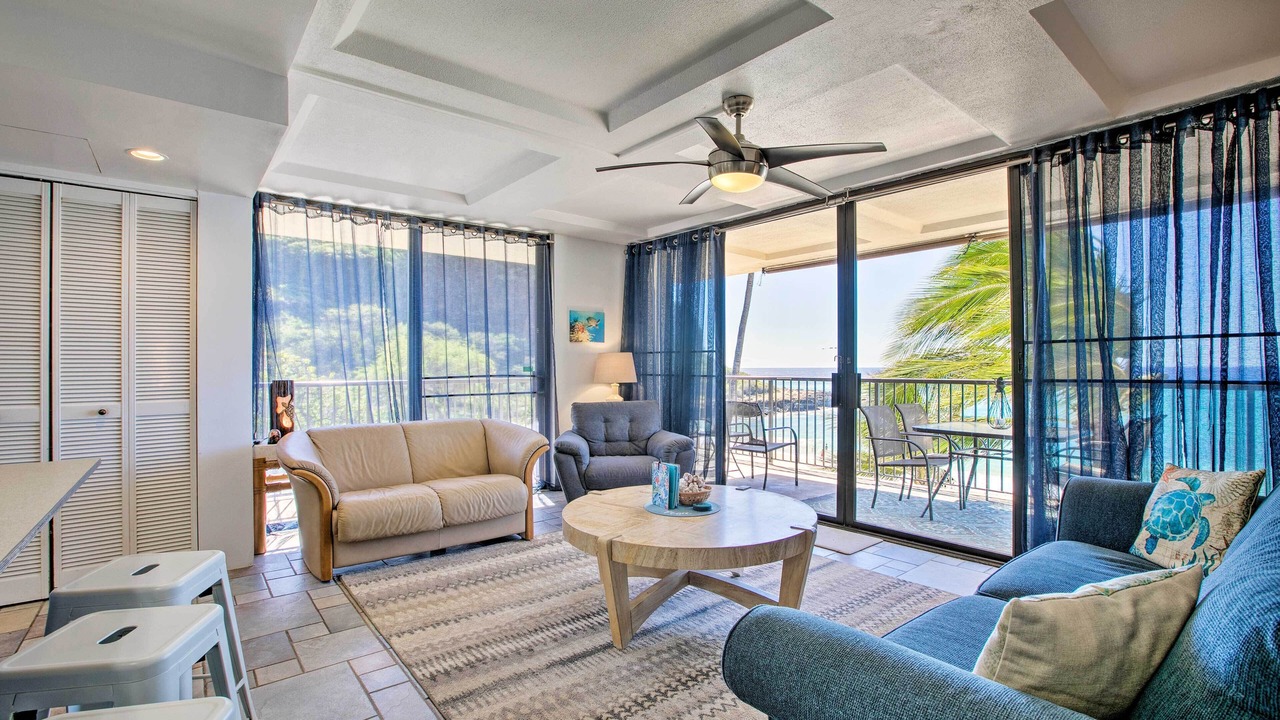 Photo of Livingroom in Makaha