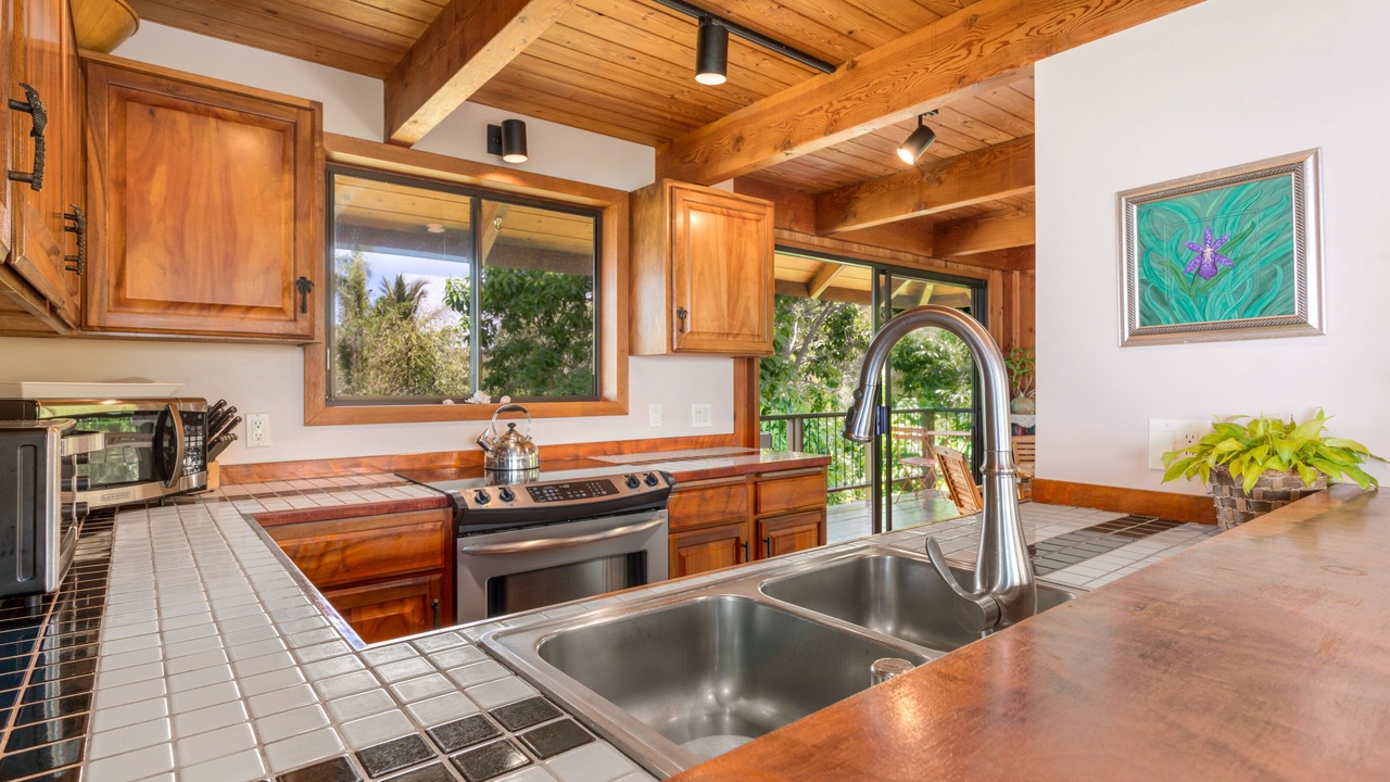 Photo of Kitchen in Honaunau-Napoopoo