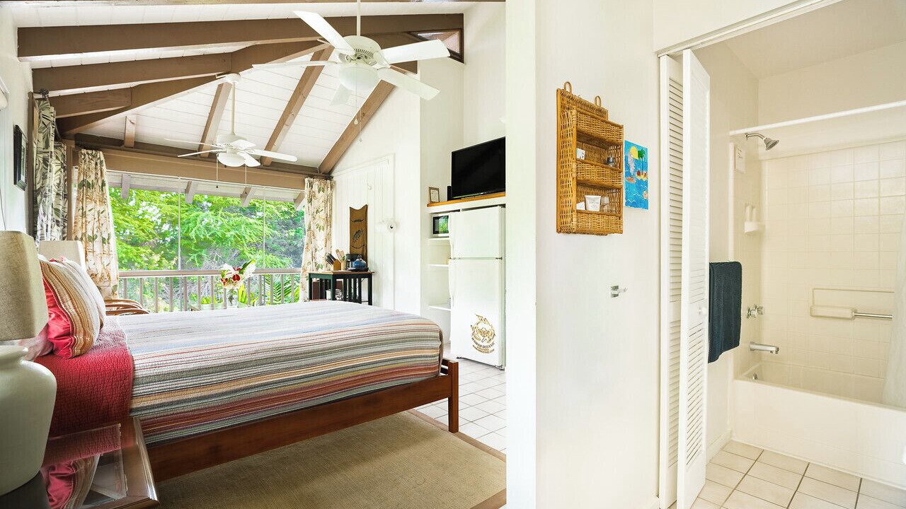 Photo of Bedroom in Kahaluu Bay