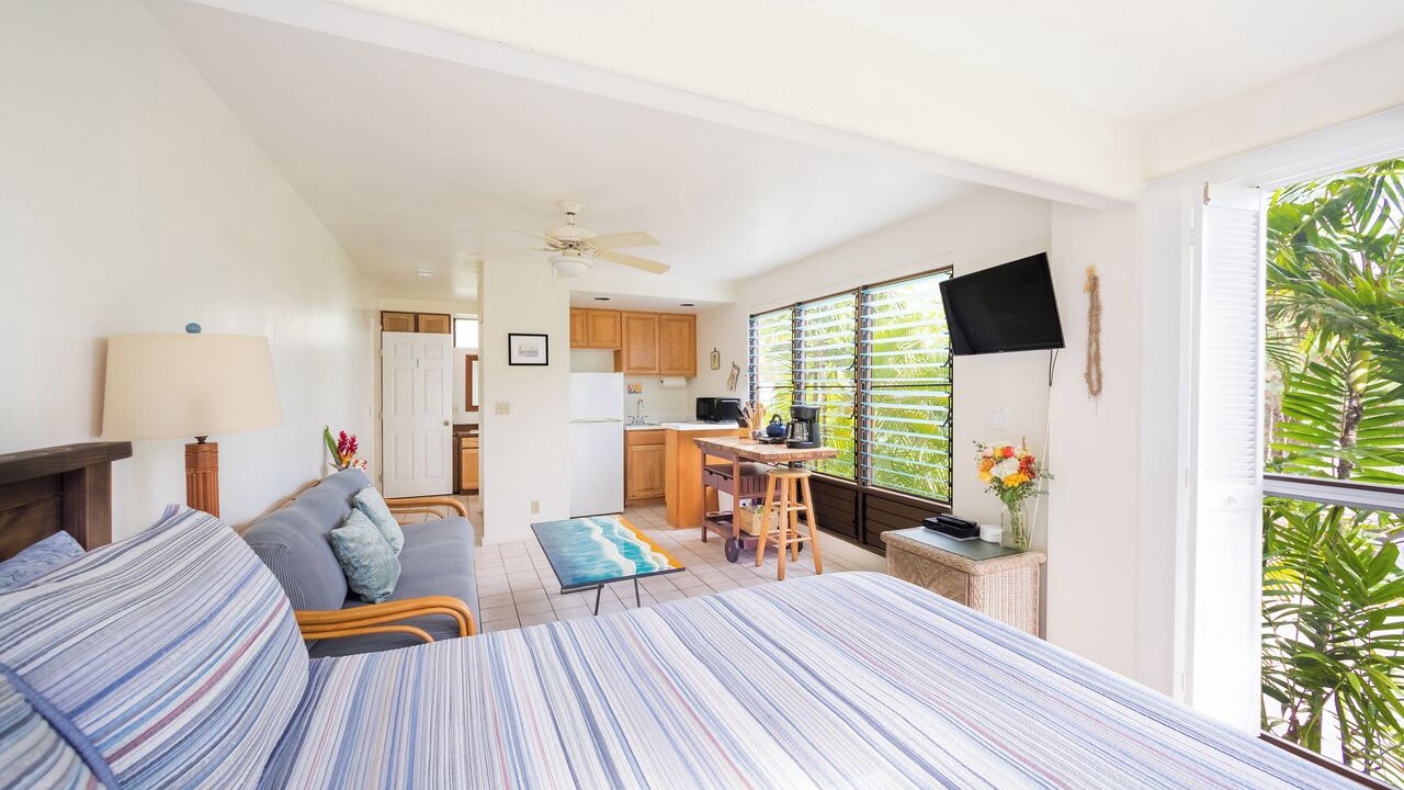 Photo of Bedroom in Kahaluu Bay