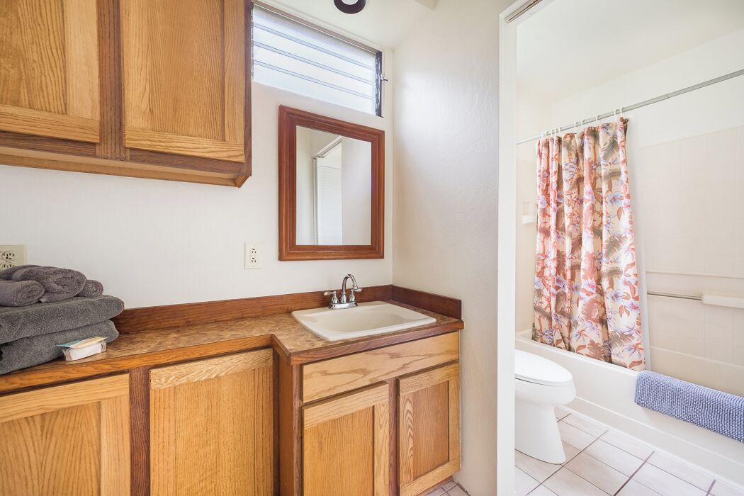 Photo of Bathroom in Kahaluu Bay
