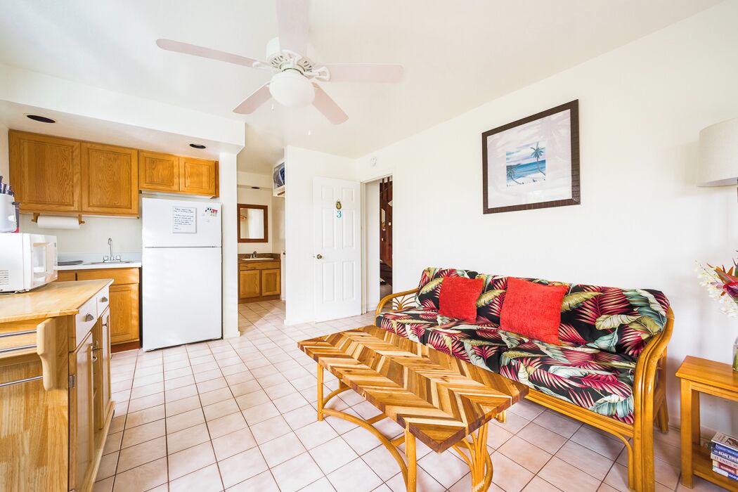 Photo of Livingroom in Kahaluu Bay