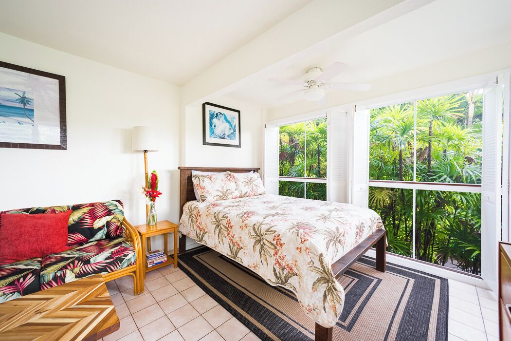 Photo of Bedroom in Kahaluu Bay