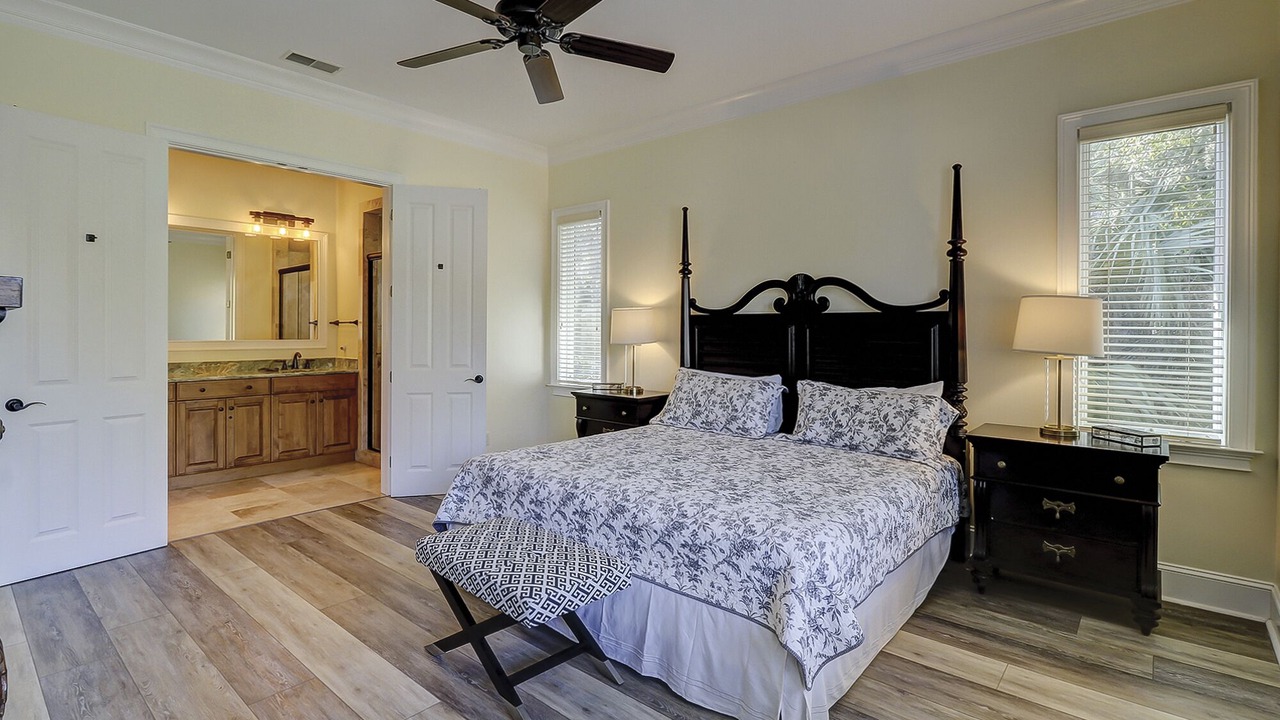 Photo of Bedroom in North Forest Beach