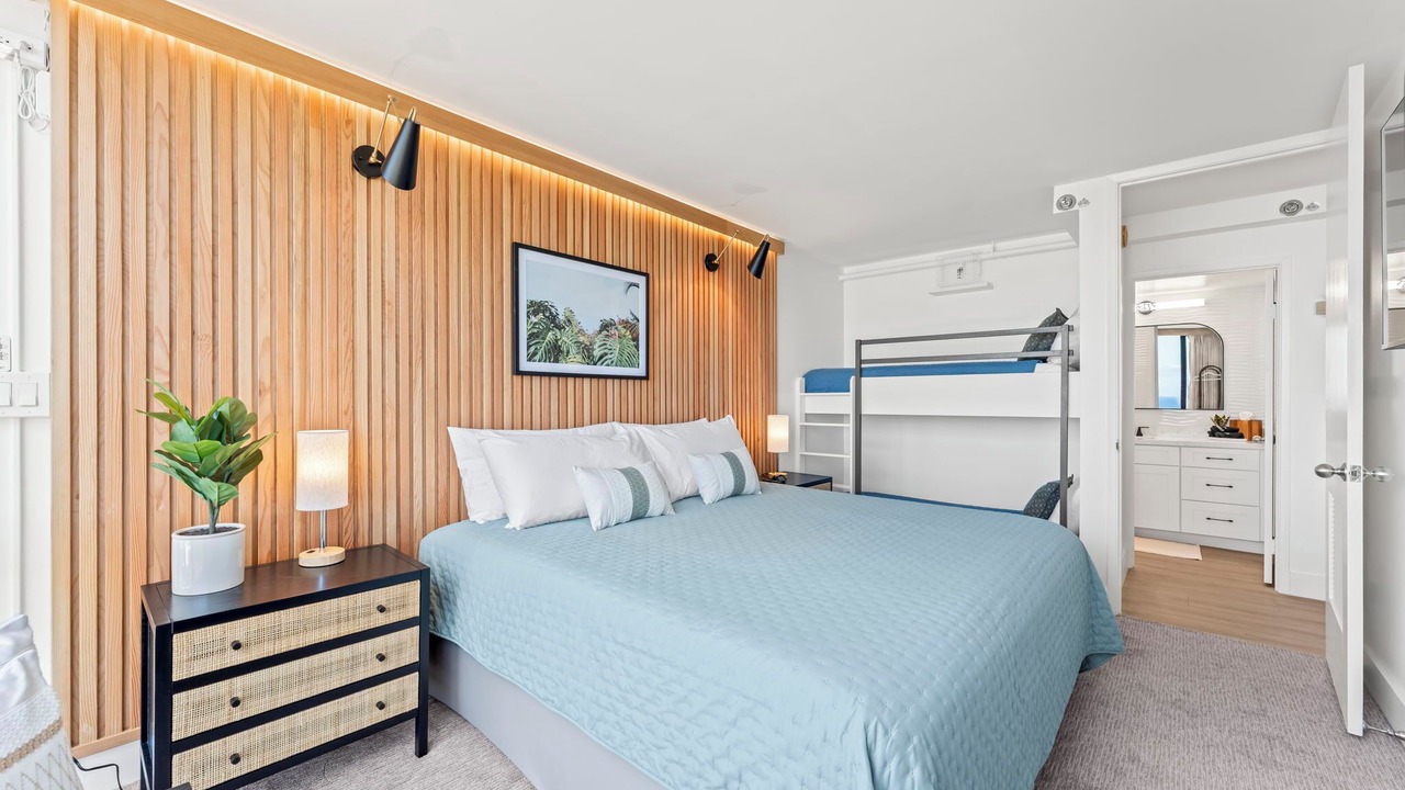 Photo of Bedroom in Waikiki