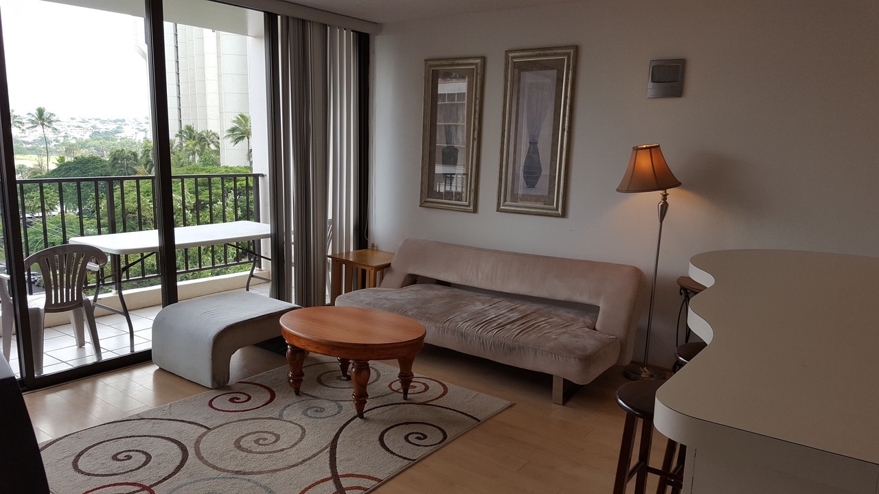 Photo of Livingroom in Waikiki