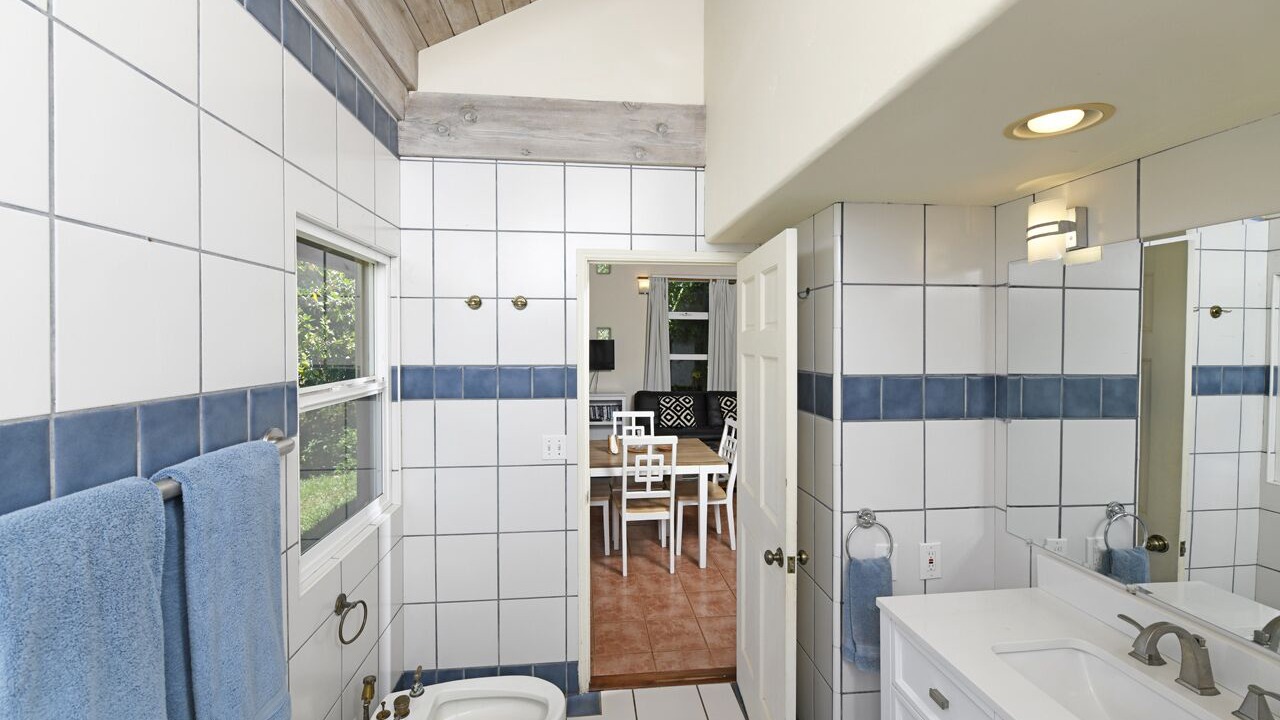 Photo of Bathroom in Pauwela