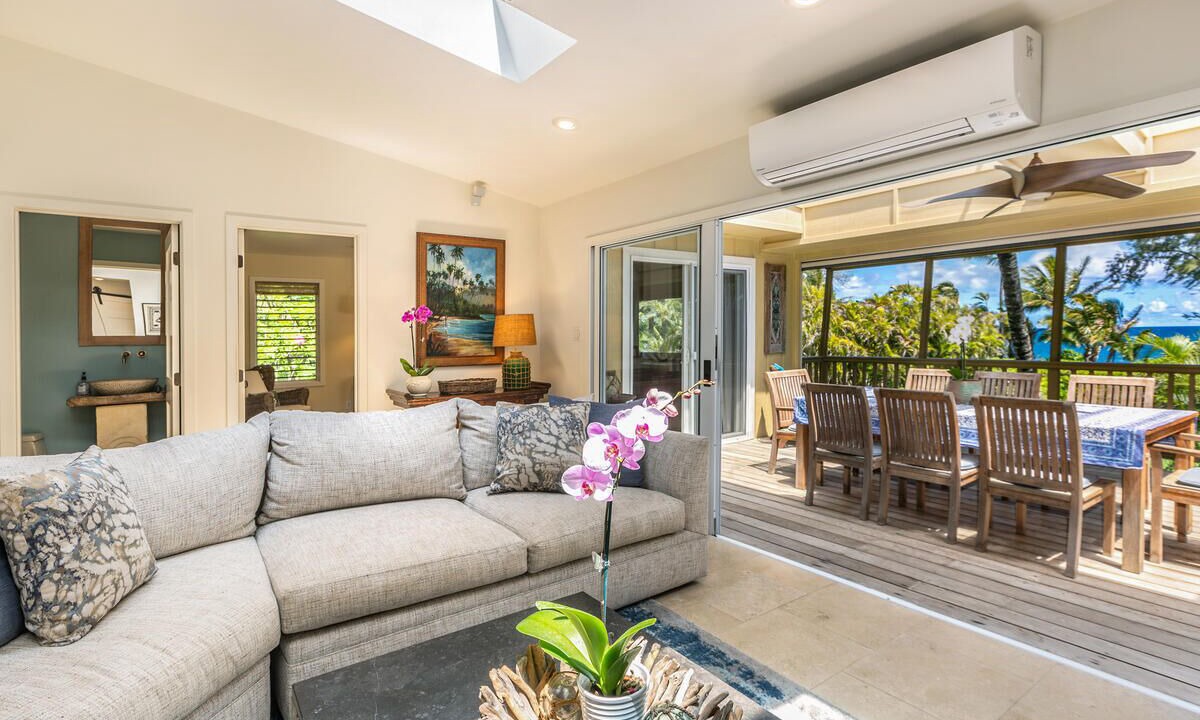 Photo of Bedroom in Wainiha