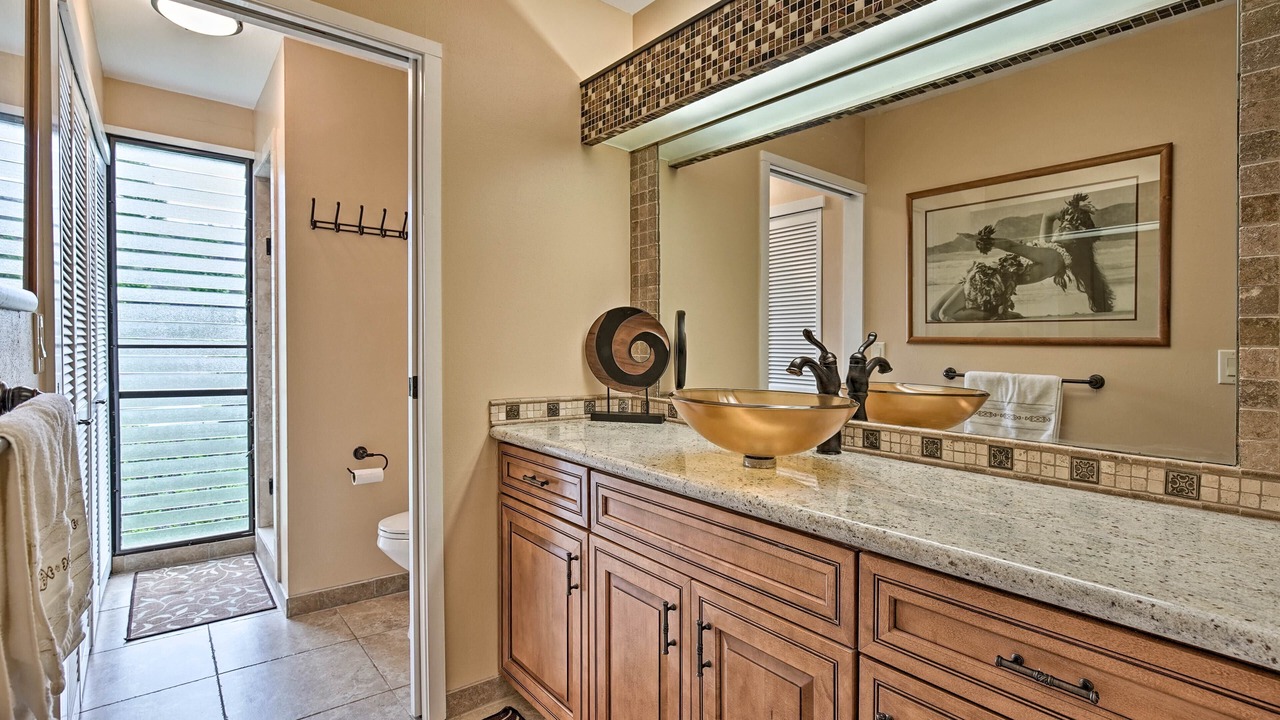Photo of Bathroom in Keauhou