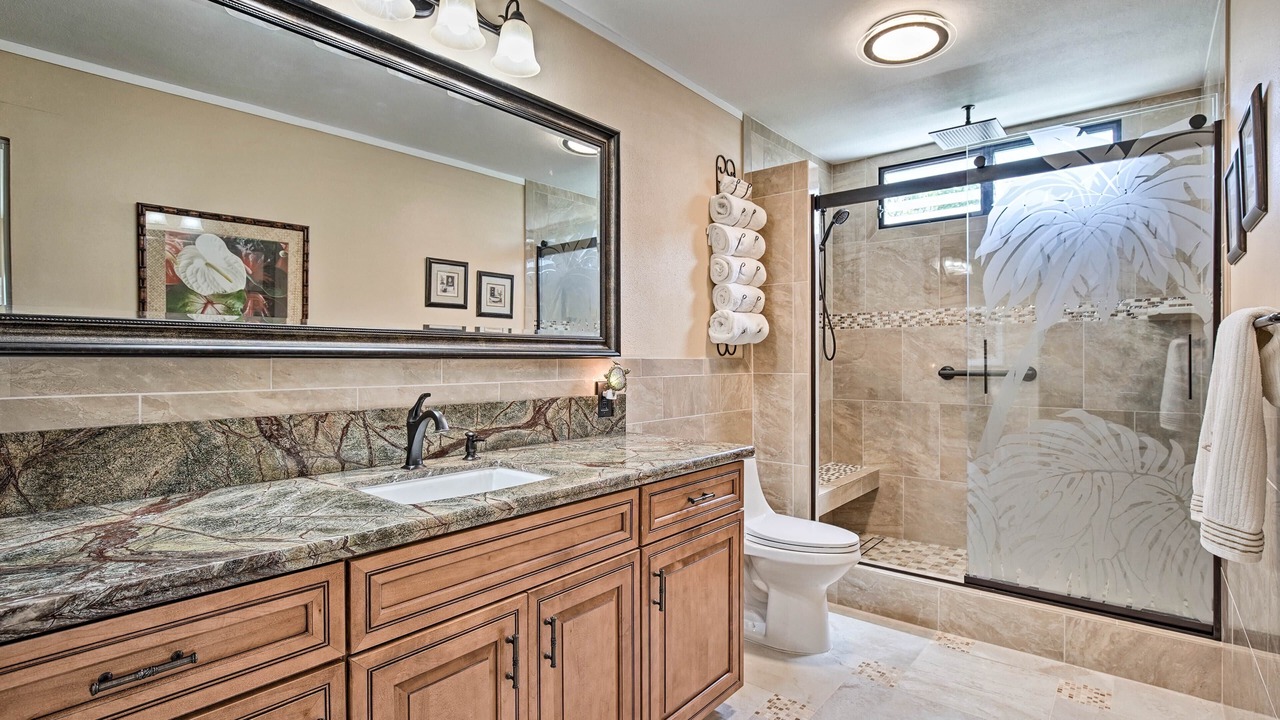 Photo of Bathroom in Keauhou