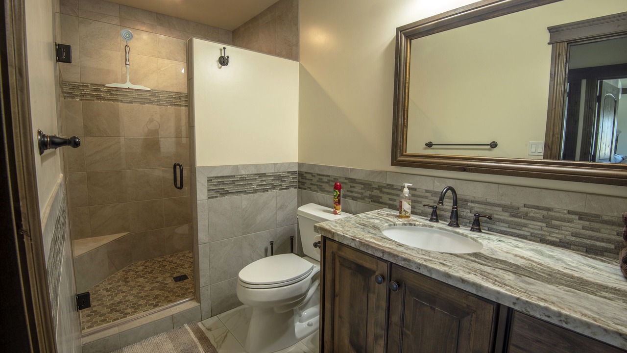 Photo of Bathroom in Waialua