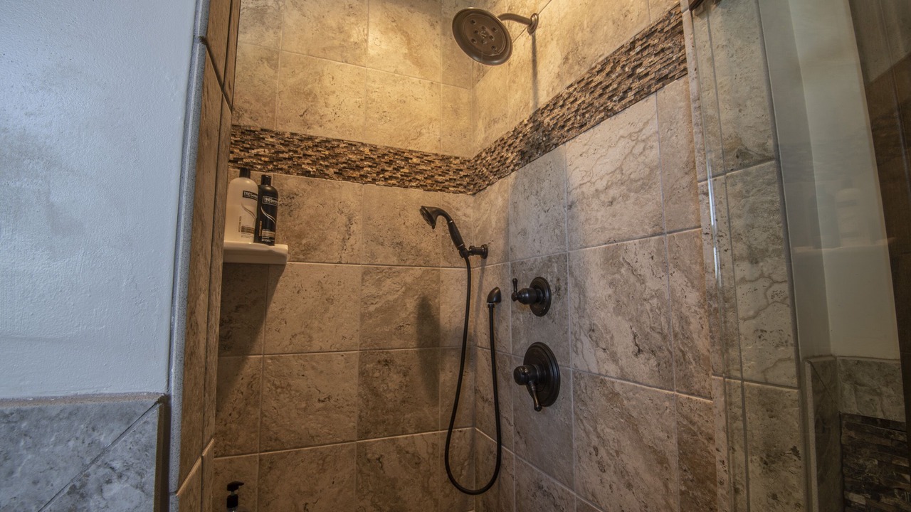 Photo of Bathroom in Waialua
