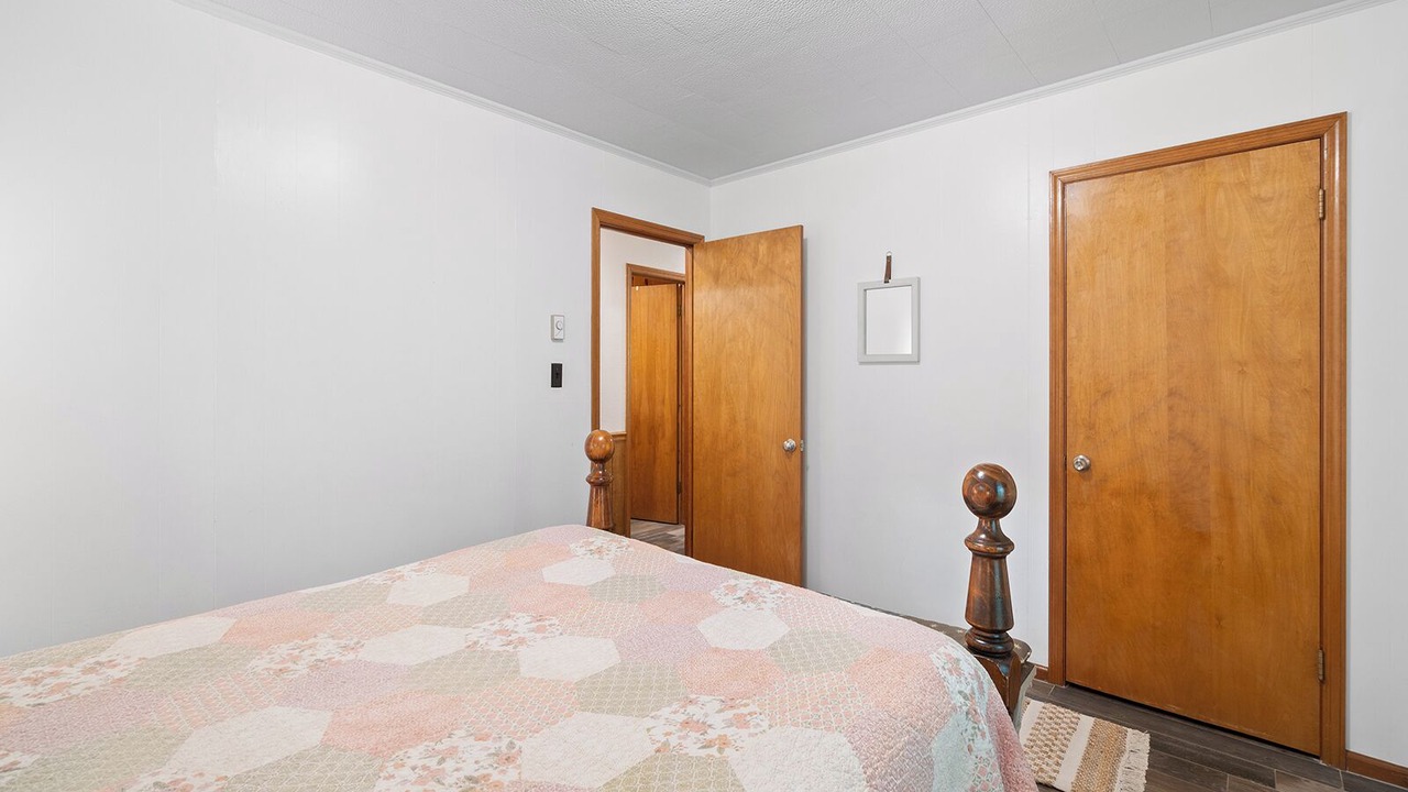 Photo of Bedroom in Newland