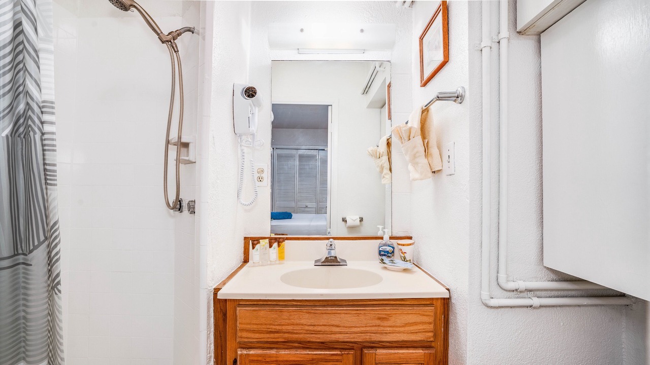 Photo of Bathroom in Waikiki