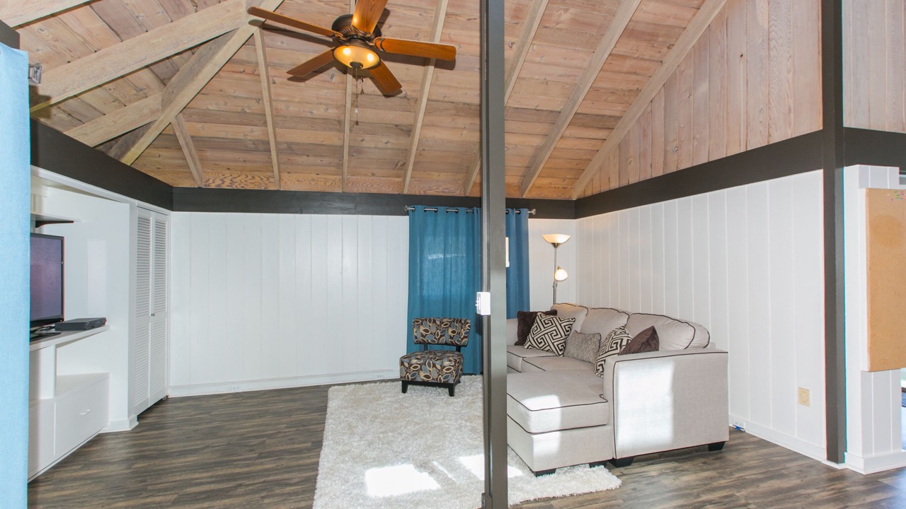 Photo of Livingroom in Kahala