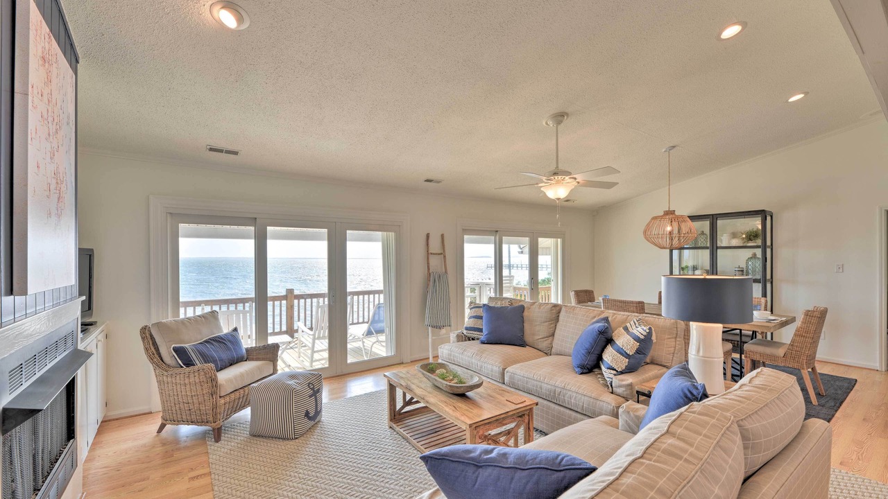 Photo of Livingroom in Harkers Island
