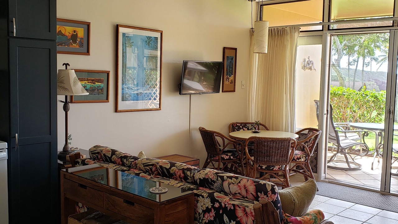 Photo of Livingroom in Maunaloa