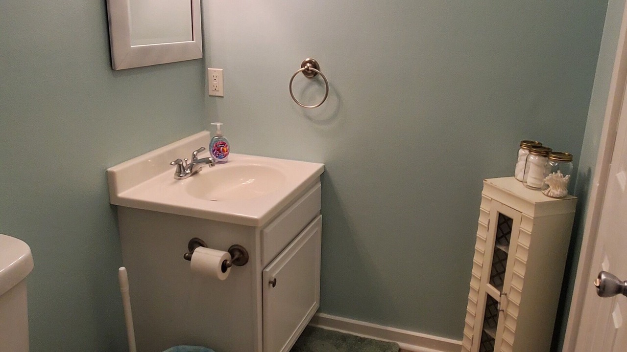 Photo of Bathroom in Colington