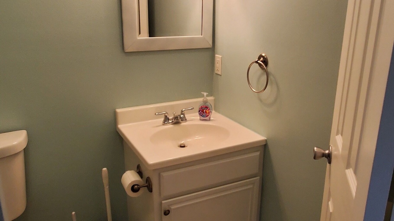 Photo of Bathroom in Colington