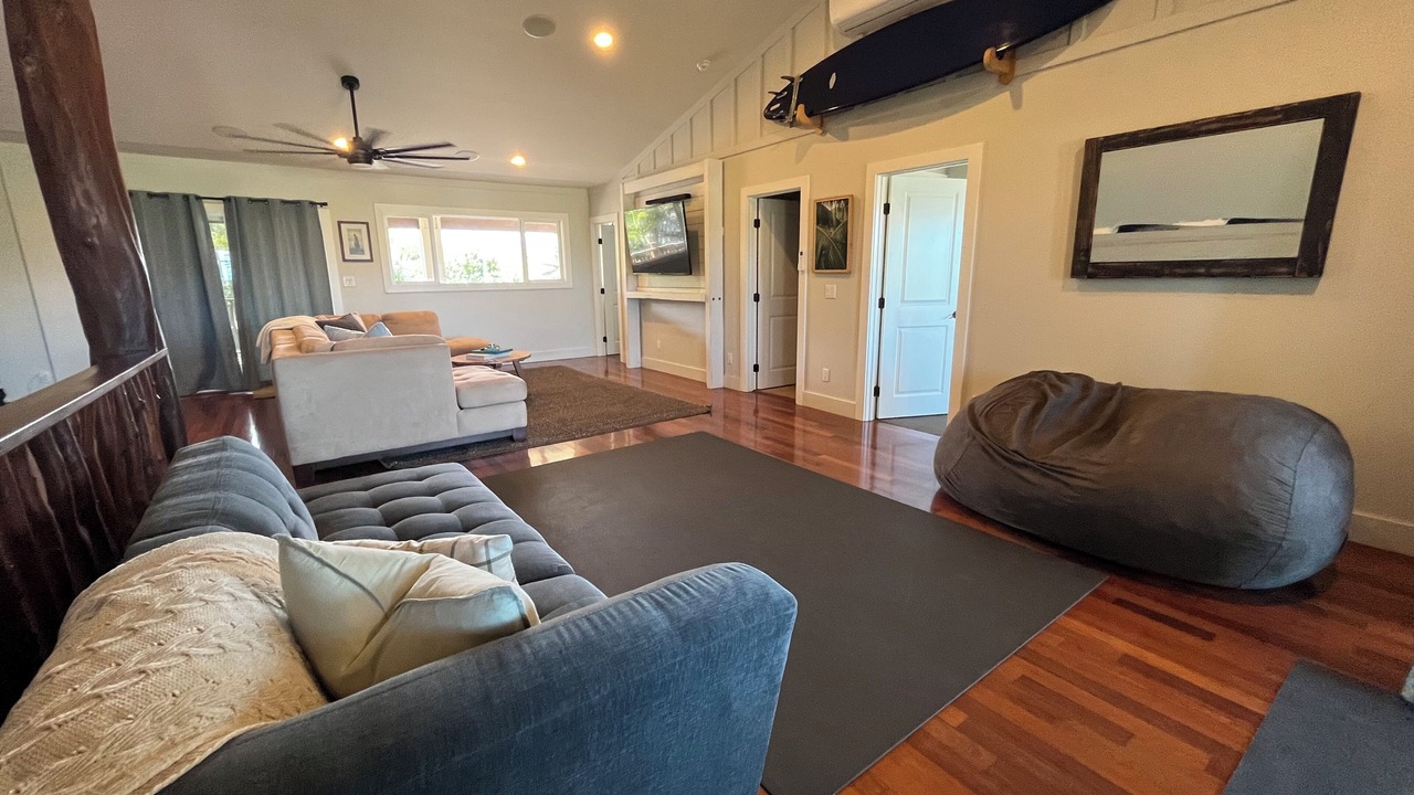 Photo of Livingroom in Laie