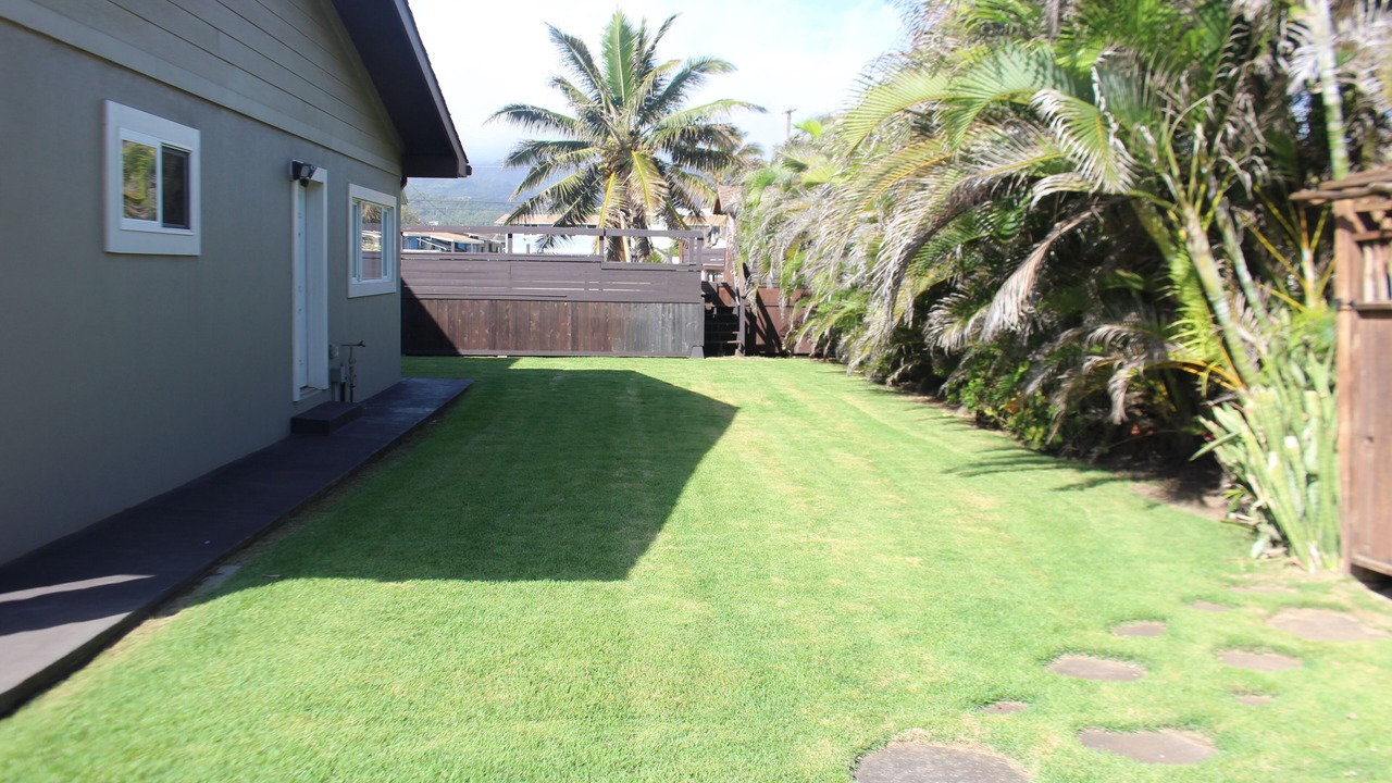 Photo of Others in Laie