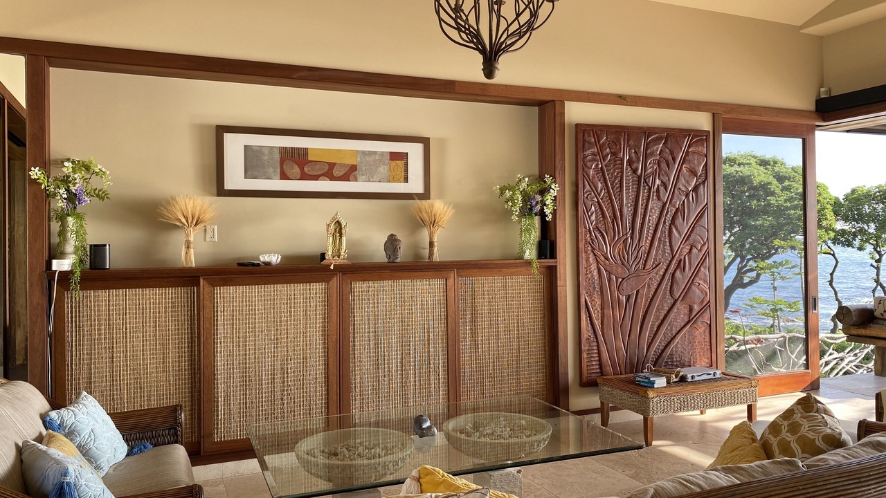 Photo of Livingroom in Kahaluu-Keauhou